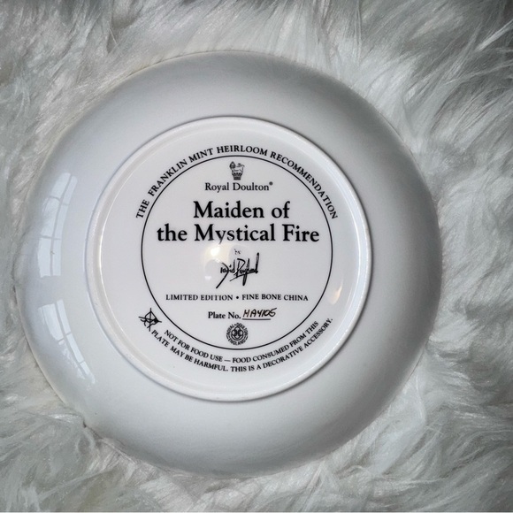 Royal Doulton "Maiden of Mystical Fire” by David Penford.. Indian Maiden Seri… - Picture 2 of 2